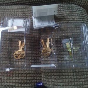 Nwt Keys